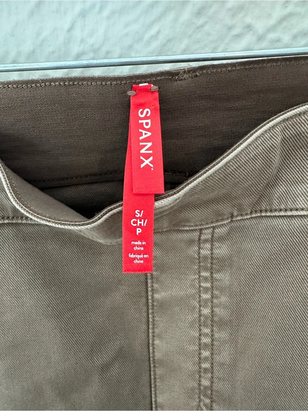 SPANX Women's Petite Small Cropped Pants Brown Stretch Shaping Slim Straight - Picture 3 of 6